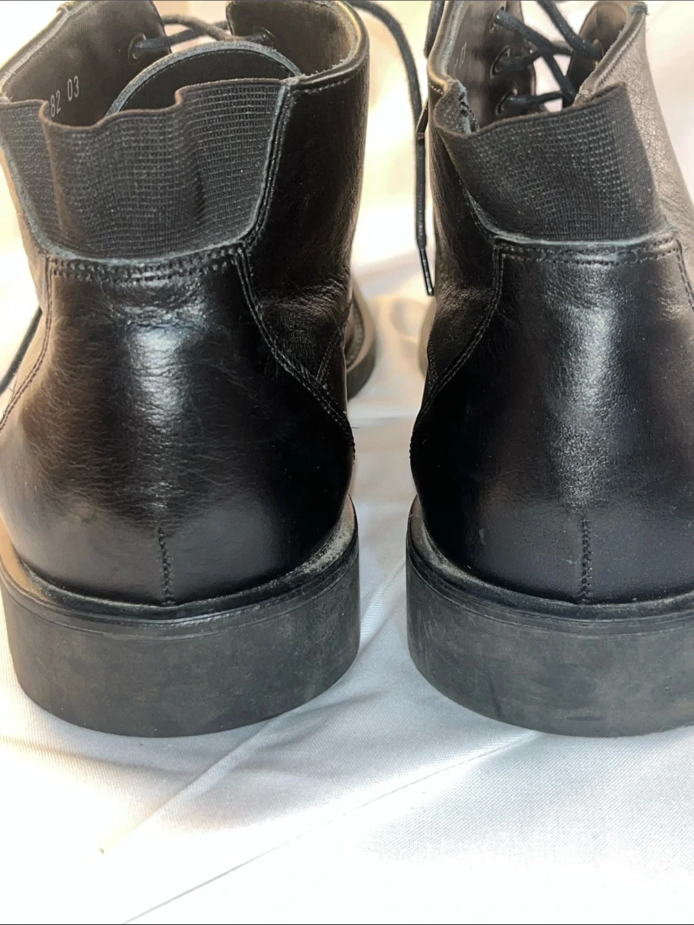 Men's Black Leather Chukka Boots - Sleek Lace-Up Dress Boot